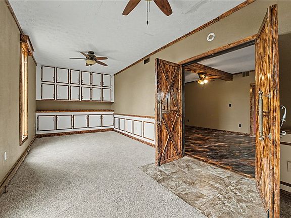 3rd image of 577 Shiloh Springs Rd