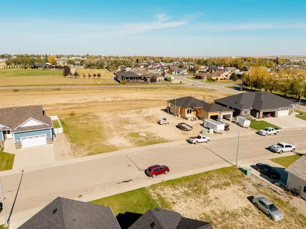 729 Fairway Blvd, Cardston, AB T0K 0K0