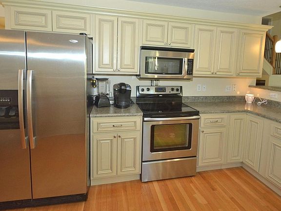 3rd image of 3038 Carrock Ct
