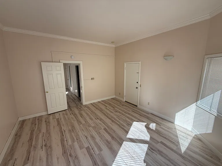 2151 Hanover St #1 — Photo 11