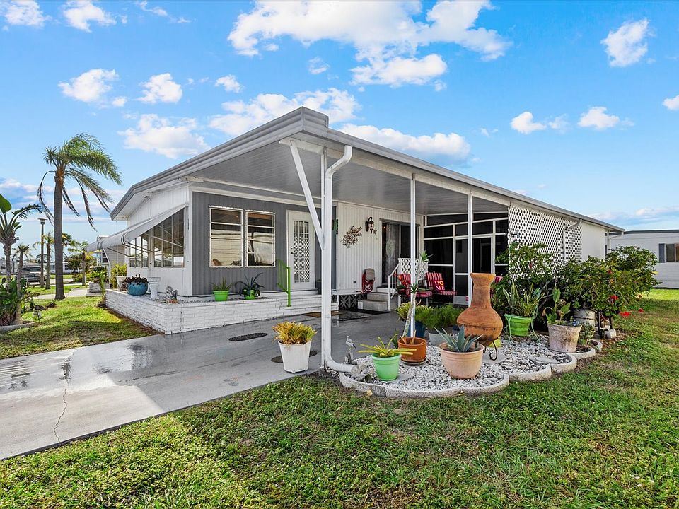 1st image of 284 La Costa Dr