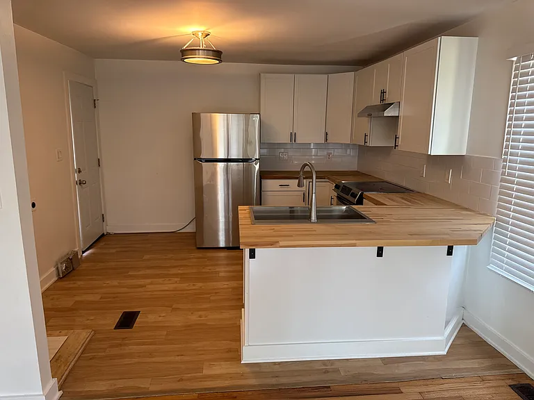 Ernest Dr — Photo 3