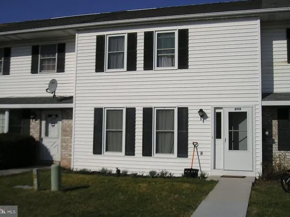 2715 Meadow Dr, Gettysburg, PA 17325