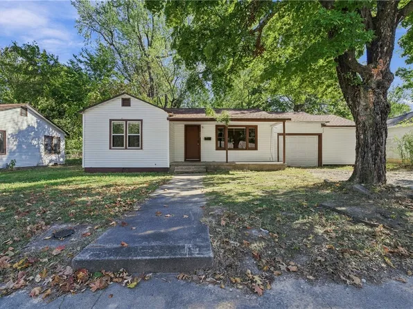 507 Sherman St, Springdale, AR 72764