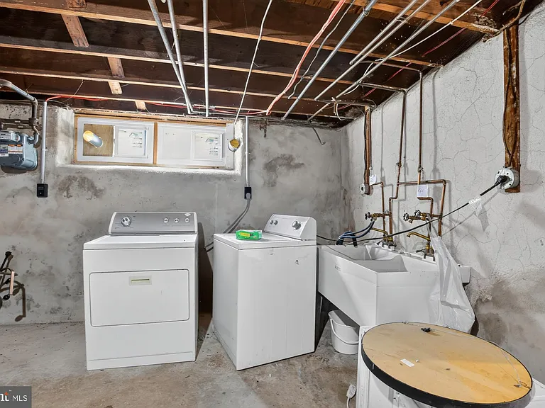 5990 Henry Ave #2 — Photo 22