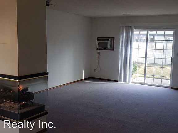 4th image of 5213 S Smith Ct