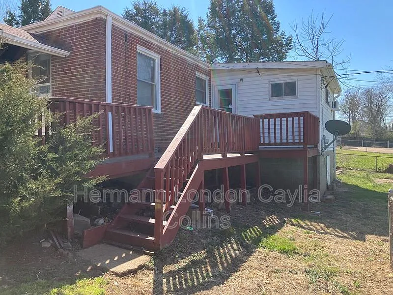 Building Photo - 6207 Tyndall Dr