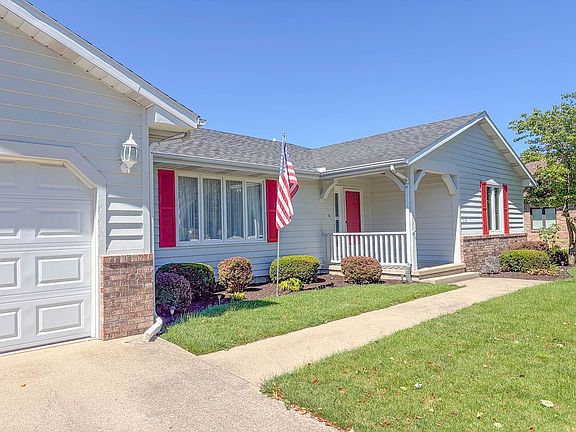 2nd image of 3132 Golf Cir