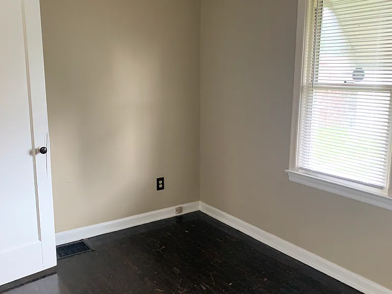 546 Butler Ave — Photo 19