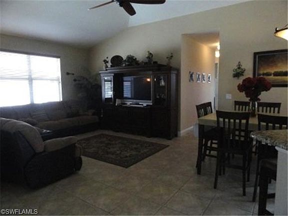 5th image of 4105 SW 8th Ct