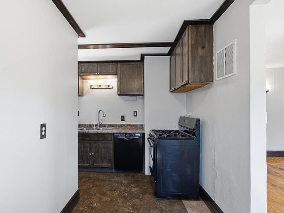 5th image of 1710 Lathrop AVENUE