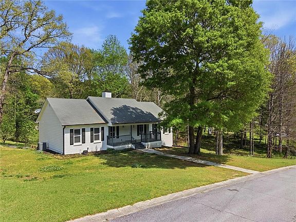 5th image of 1760 Mountain Ash Ct