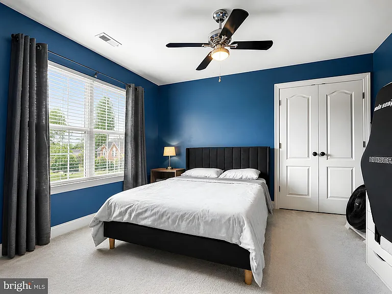 23017 Holloway Ct — Photo 47