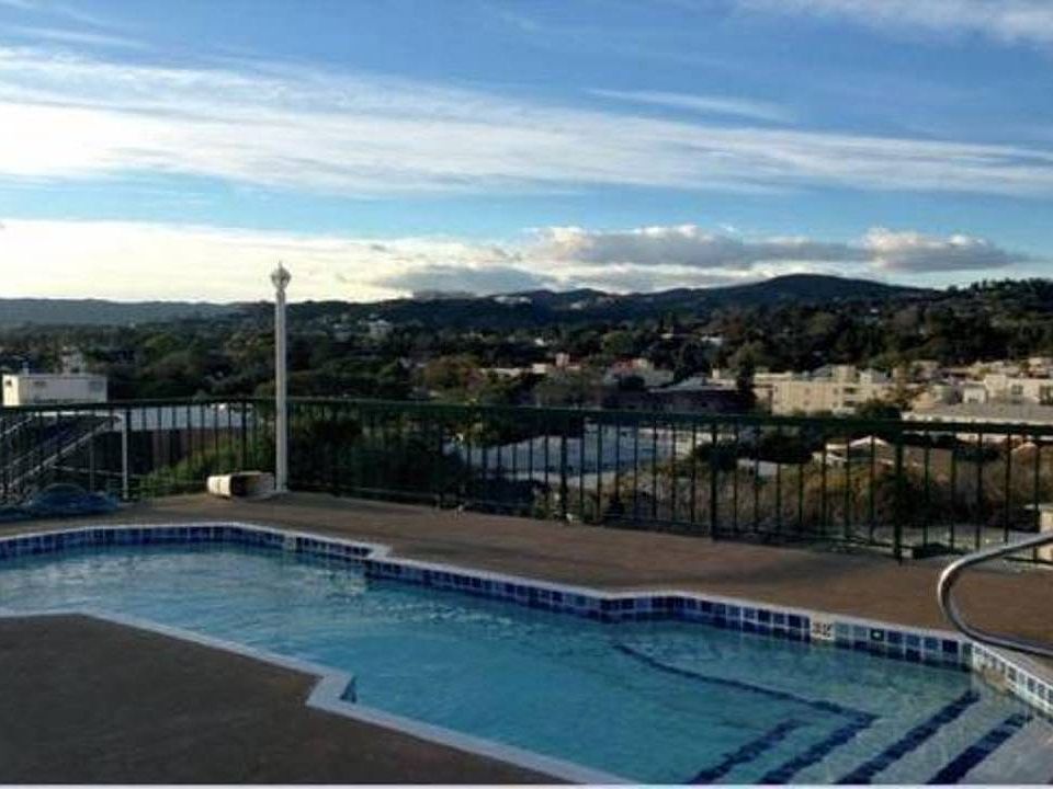 2nd image of 507 Glenrock Ave APT 401