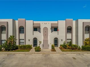 3326 Olympic Dr APT 424, Naples, FL 34105