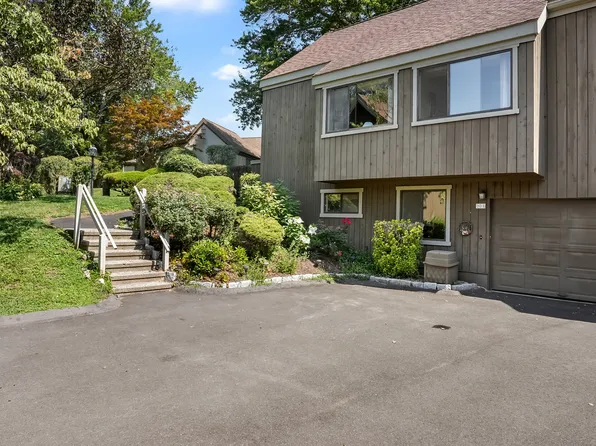 383 Sequoia Lane #A, Stratford, CT 06614