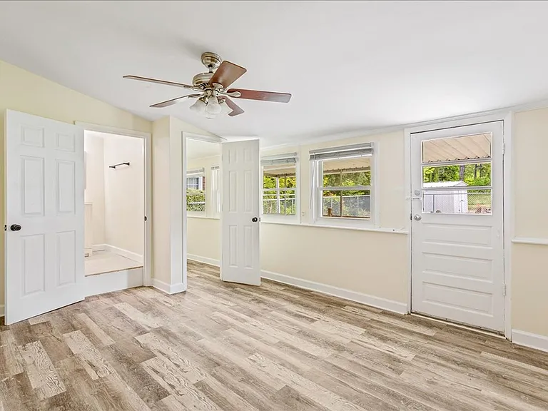 750 Hampton Rd — Photo 20