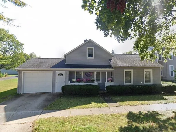 527 Madison STREET, Lake Geneva, WI 53147