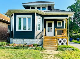 2616 Cochran St, Blue Island, IL 60406