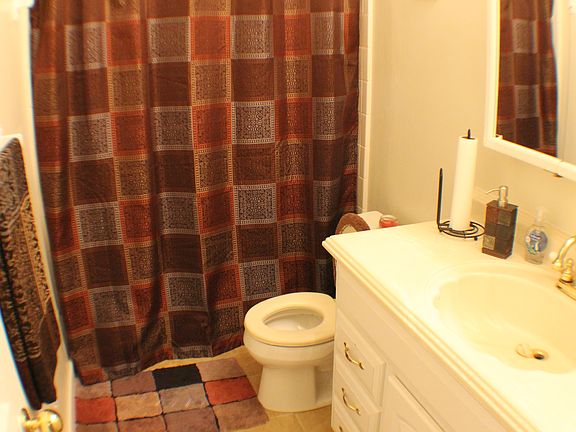 2nd Floor Full Bath_07152014