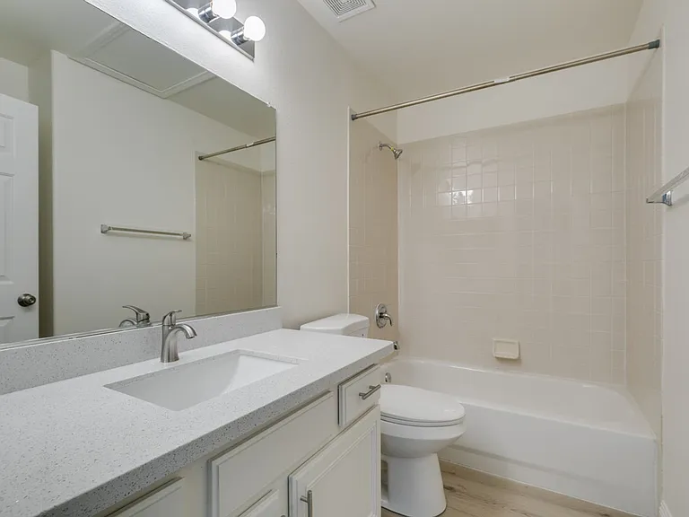 437 Palegold St — Photo 34