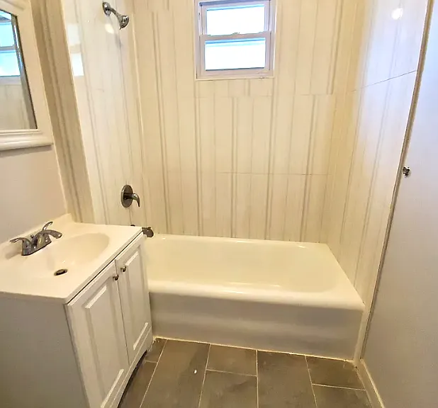 347 S Clinton St #1L — Photo 6