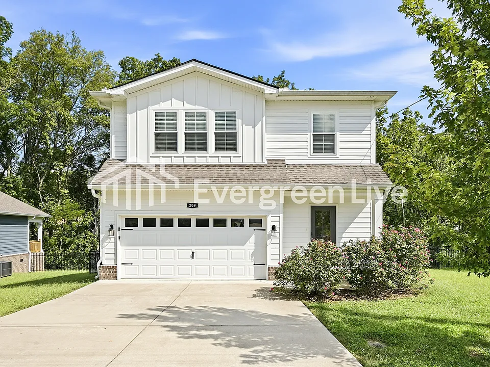 209 Greenwood Dr