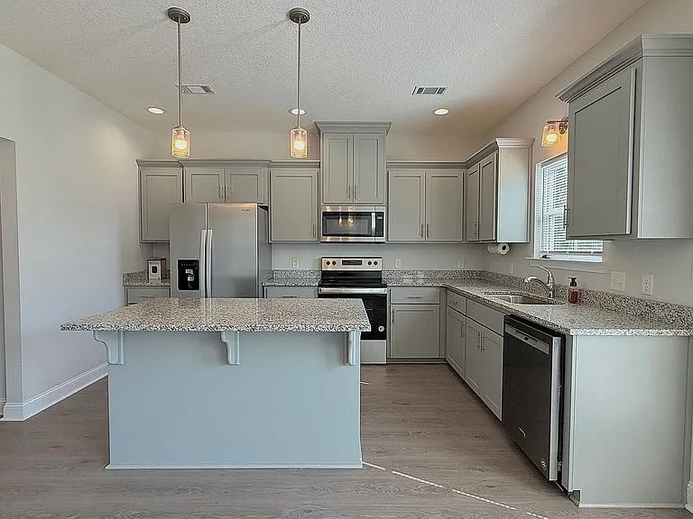 44 Rimes Ave SE — Photo 11