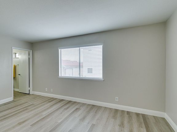 5th image of 905 Scarlet Ridge Dr