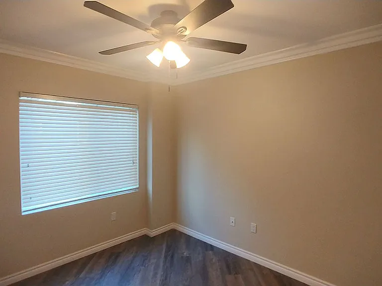 Almeria Townhomes — Photo 54