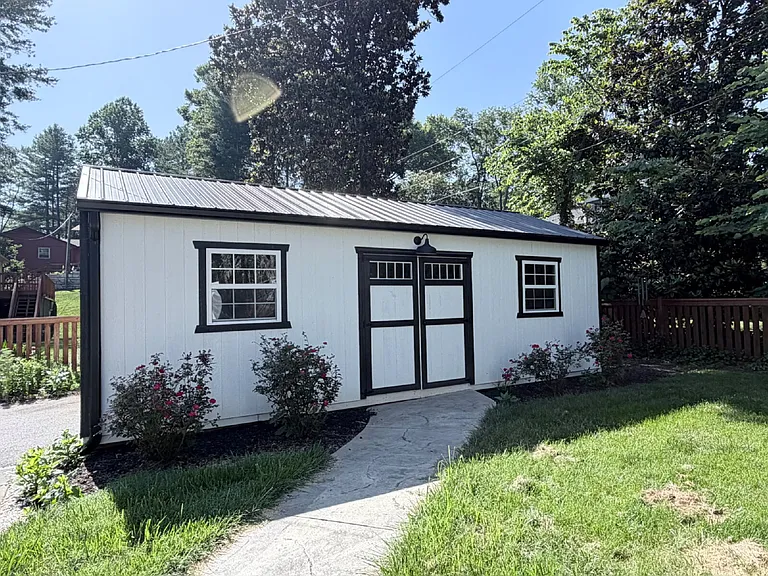 18 Carjen Ave — Photo 81