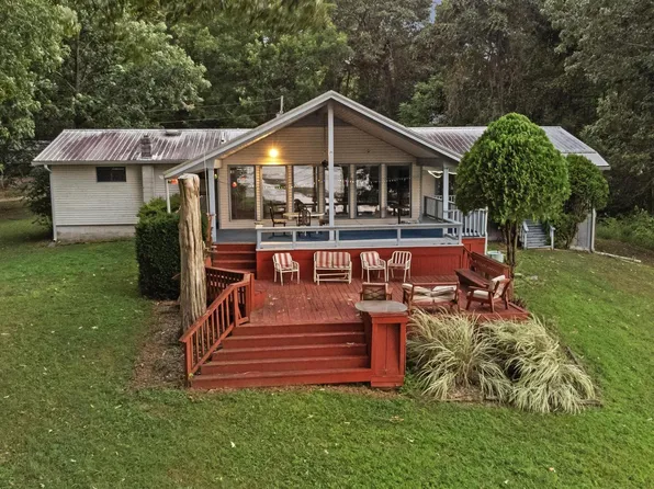 7024 Pottertown Rd, Murray, KY 42071
