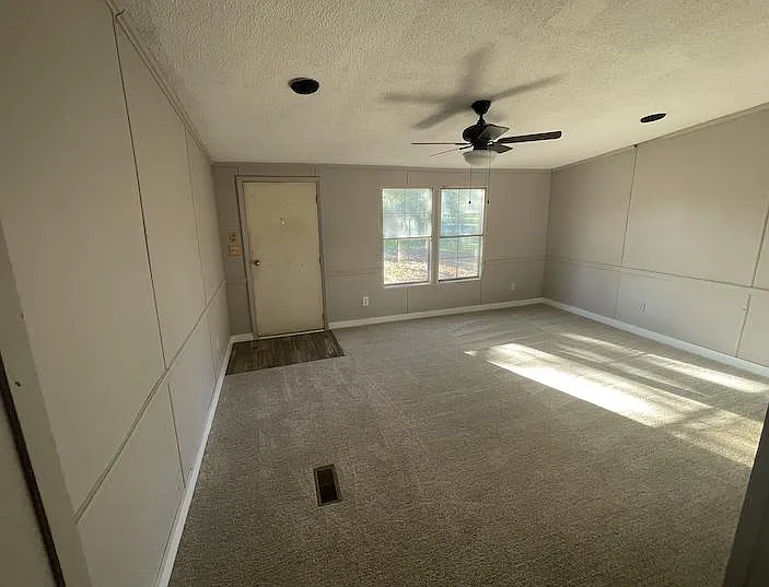 1064 Cassie Lynn Dr — Photo 11