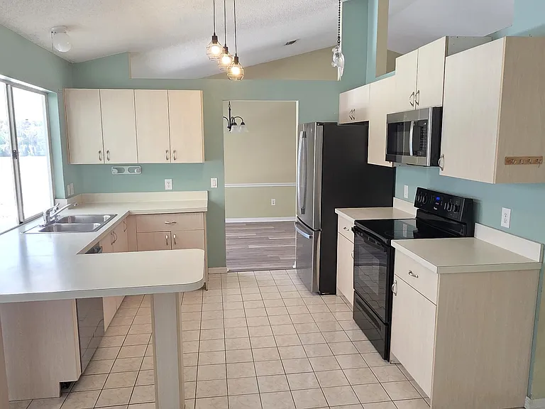 2820 SE Pace Dr — Photo 4