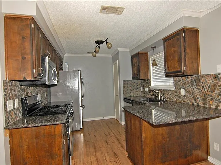 10215 Missel Thrush Dr — Photo 3