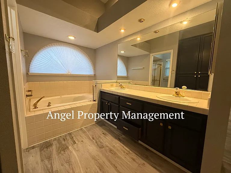 9131 Brienne Way — Photo 14
