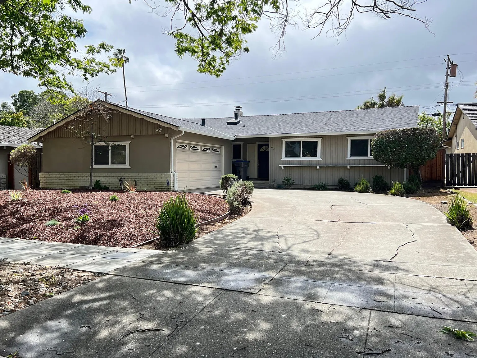 4716 Blue Ridge Dr photo 1