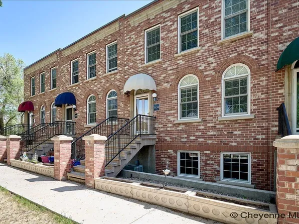 5434 Sunset Dr, Cheyenne, WY 82009