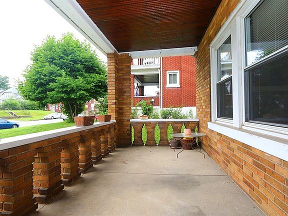 3rd image of 2120 Cathedral Ave