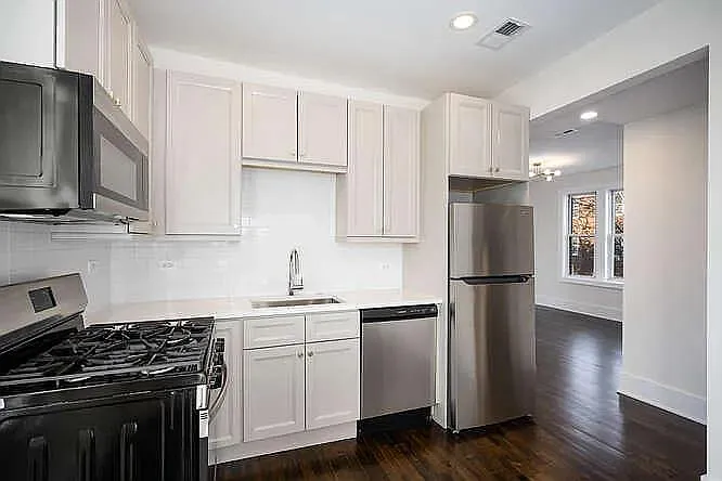 3257 North Hamlin Avenue #1 — Photo 3