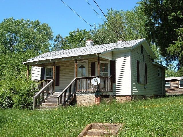 1st image of 212 Munford St