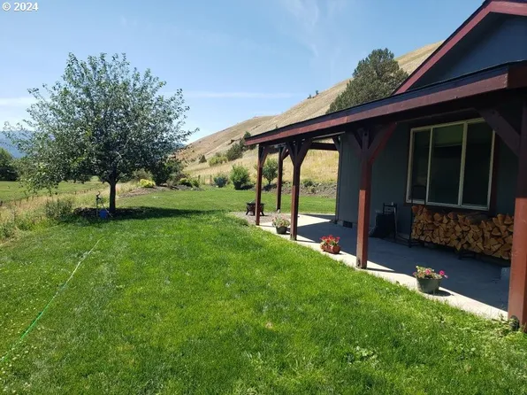 71978 Whiskey Creek Rd, Wallowa, OR 97885