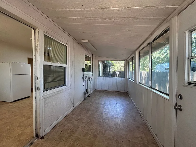 720 E Lassen Ave — Photo 10