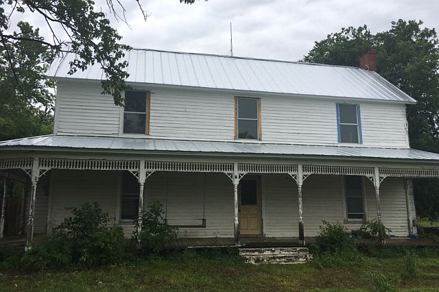 1st image of 605 E Williams St
