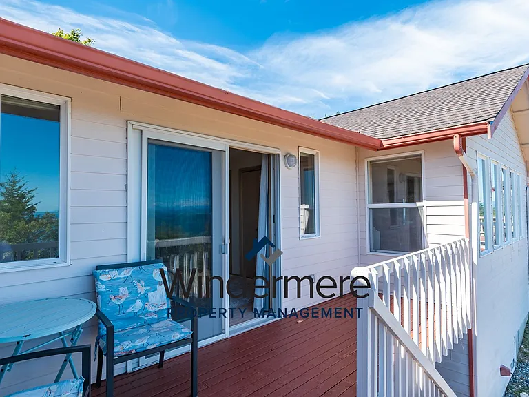 508 Grandview Dr — Photo 26