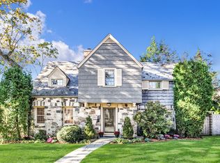 5 Vine Rd, Larchmont, NY 10538