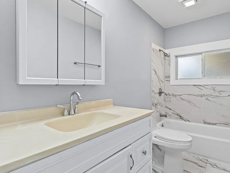 6 Pensdale Ln — Photo 8