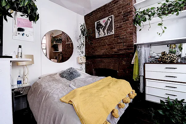 Rented by Urbane Brokerage | media 11