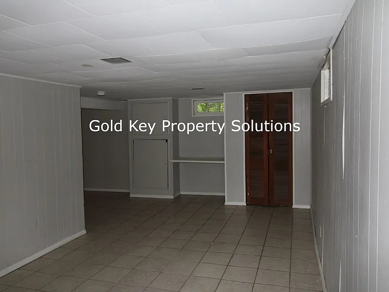 604 N Alameda Ave — Photo 9