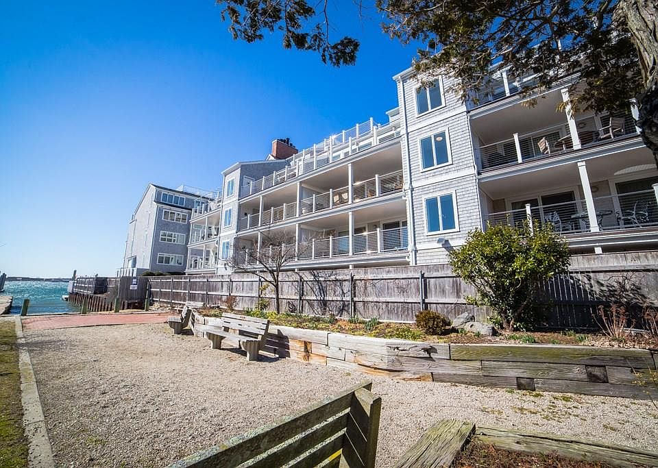 31 Coddington Wharf APT 24, Newport, RI 02840 Zillow